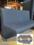 Lot 8 banquettes bleues design avec assises triangle ( 1m50 1m10 & 0m70 )