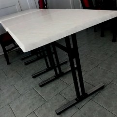 Lot de tables de restaurant : 20 guéridons 70 x 70 cm
