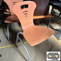 Lot de 30 chaises de collectivité en bois, coloris saumon , dossier WIFI