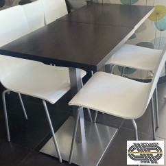 Lot 26 chaises restauration monocoques blanches simples