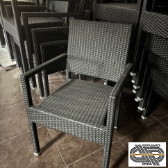Lot de 36 chaises tressées noires avec accoudoirs