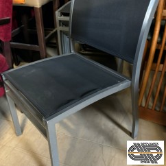Mobilier extérieur alu gris & textilène noir • lot indivisible de 23 chaises