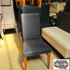 Lot 23 chaises rembourrées tissus noir façon salle à manger