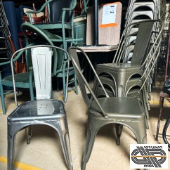 Lot 44 chaises métal design industriel imitation Chaise A TOLIX