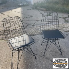 Lot de 76 chaises métalliques noires – design moderne