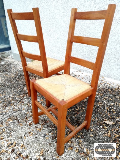 Lot 45 chaises bois et pailles d'occasion secteur chr professionnel