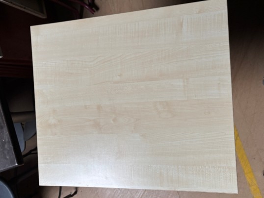 Plateau de table 60x70 cm, de restaurant, imitation chêne clair occasion