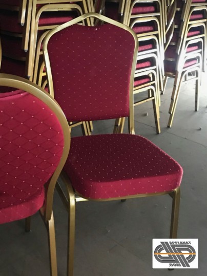 Lot 60 chaises réception luxe « or & pourpre» occasion  VENDU