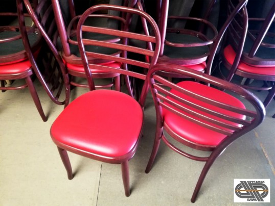 lot de chaises bois d occasion pour restaurant bar brasserie cafe