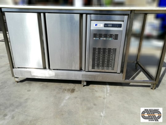  Tour refrigere positif professionnel d'occasion 2 portes CORECO