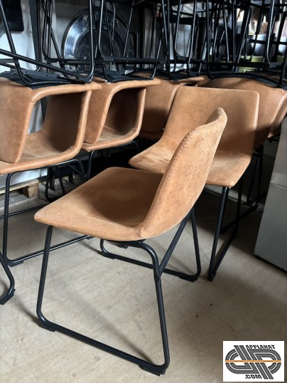 Chaises d'intérieur simili cuir et pied fer d'occasion