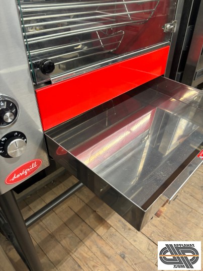 détail sur le tiroir à jus d'une Rotissoire électrique 220V – Doregrill 12 volailles d'occasion