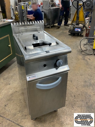 Friteuse gaz de restauration d'occasion rénovée par un professionnel
