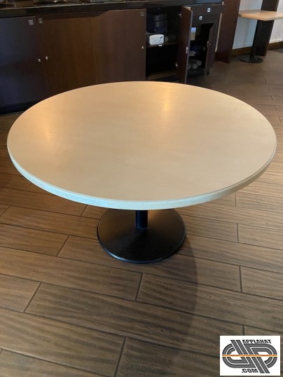 Table de restaurant plateau rond d'occasion Ø120 cm