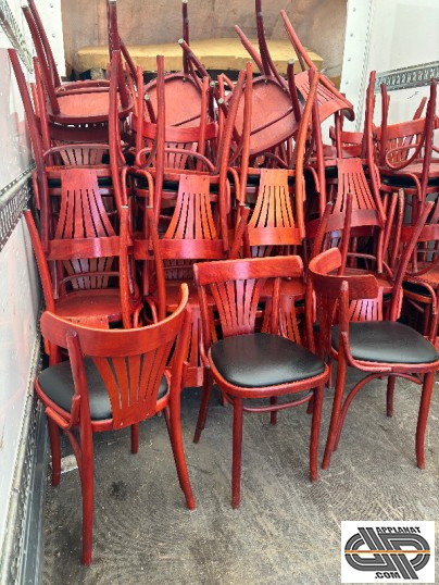 lot chaises café retro bistrot vintage bois nuance acajou et assise skaï noire