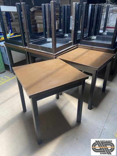 lot de tables bois d'occasion pour restaurant bar ou café