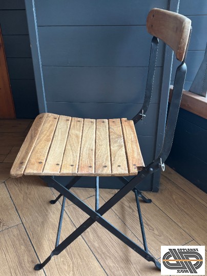 Chaise-pliante-style-vintage-industriel-occasion