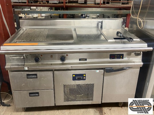 Ensemble cuisson 400 volts CAPIC  avec plancha + friteuse + soubassement réfrigéré