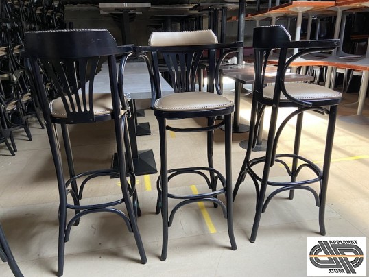 Tabouret de bar d'occasion de dos de face et de côté
