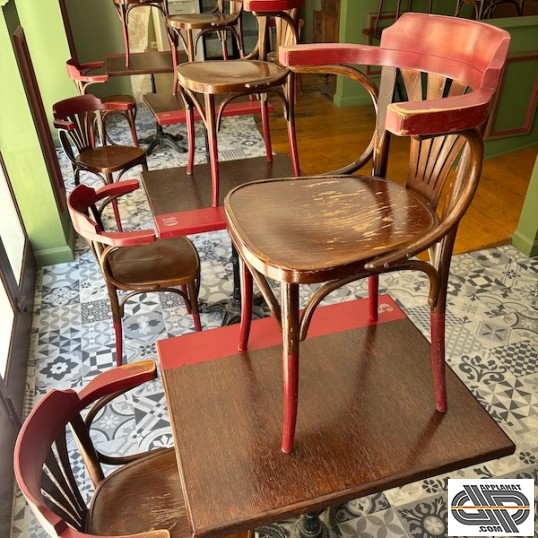 Lot de chaises brasserie d'occasion